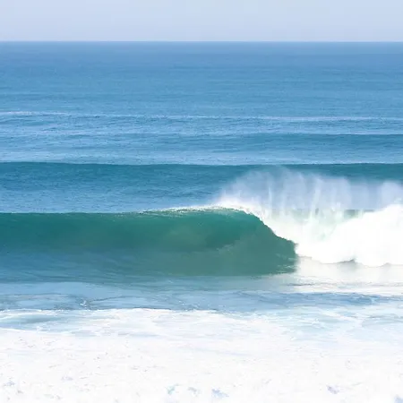 Vandrarhem Chill Hill & Private Ericeira