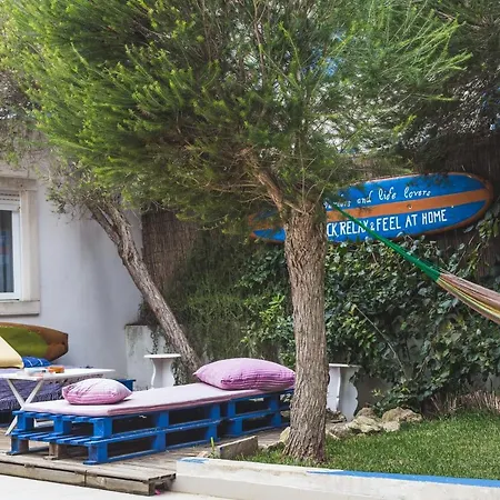 Chill Hill & Private Vandrarhem Ericeira