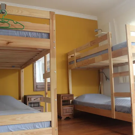 Chill Hill & Private Hostel *