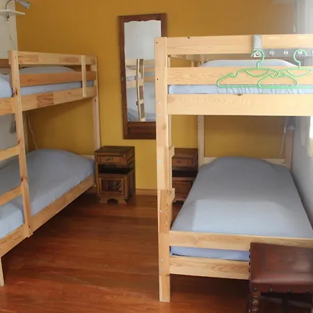 Chill Hill & Private Hostel Ericeira