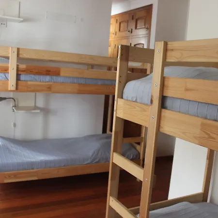 Vandrarhem Chill Hill & Private Ericeira