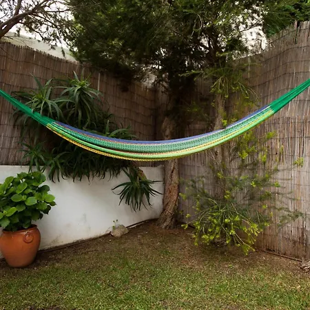 Chill Hill & Private Ostello *