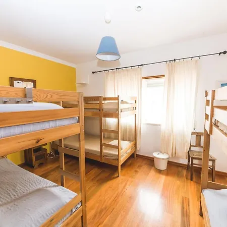 Chill Hill & Private Hostel Ericeira